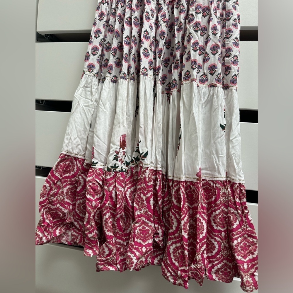 CHELSEA & THEODORE Floral Paisley Split Neck Red Pink Tiered Maxi Dress Size XS - Picture 3 of 9